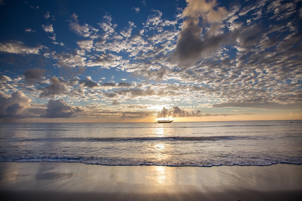 La Torre Resort All Inclusive ปอร์โตเซกูโร ภายนอก รูปภาพ Sunset at the beach